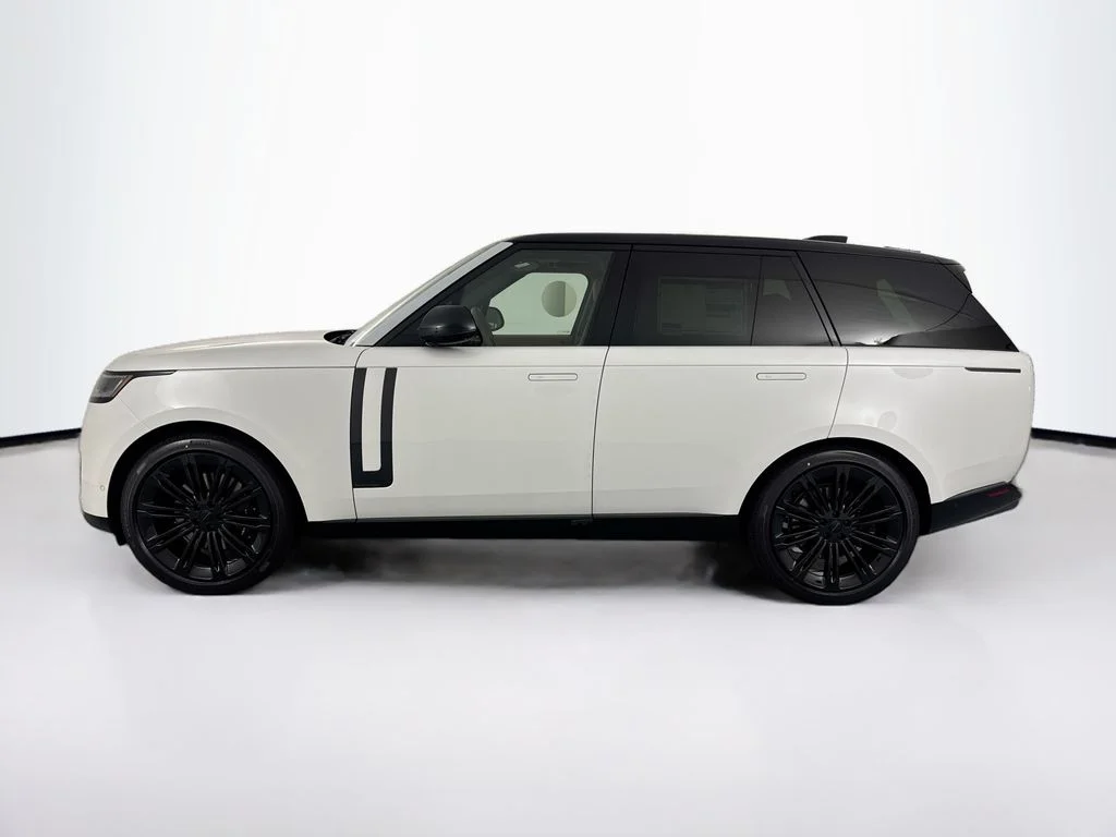 New 2026 Ostuni Pearl White Land Rover Autobiography image 8