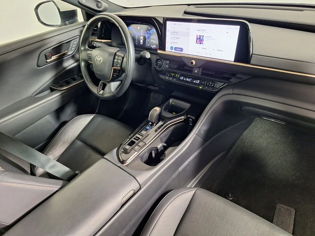 Used 2024 White Toyota Limited image 30