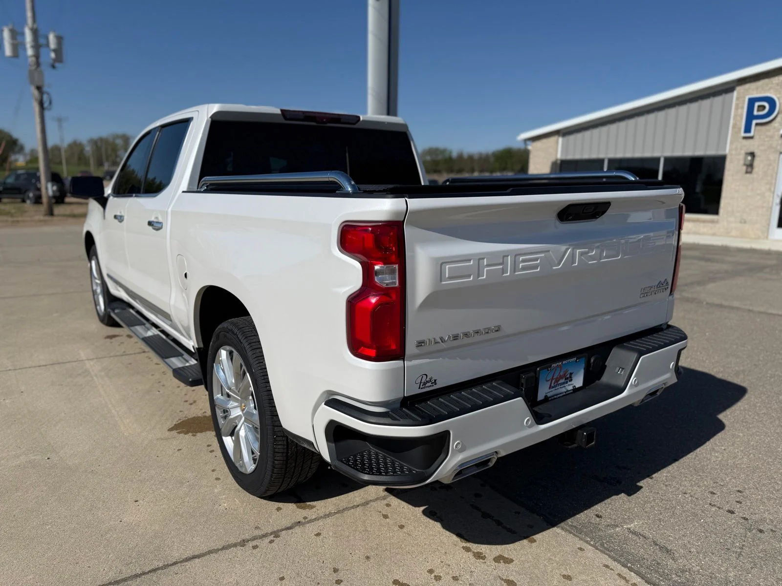 2023 Chevrolet Silverado 1500 High Country - Photo 4