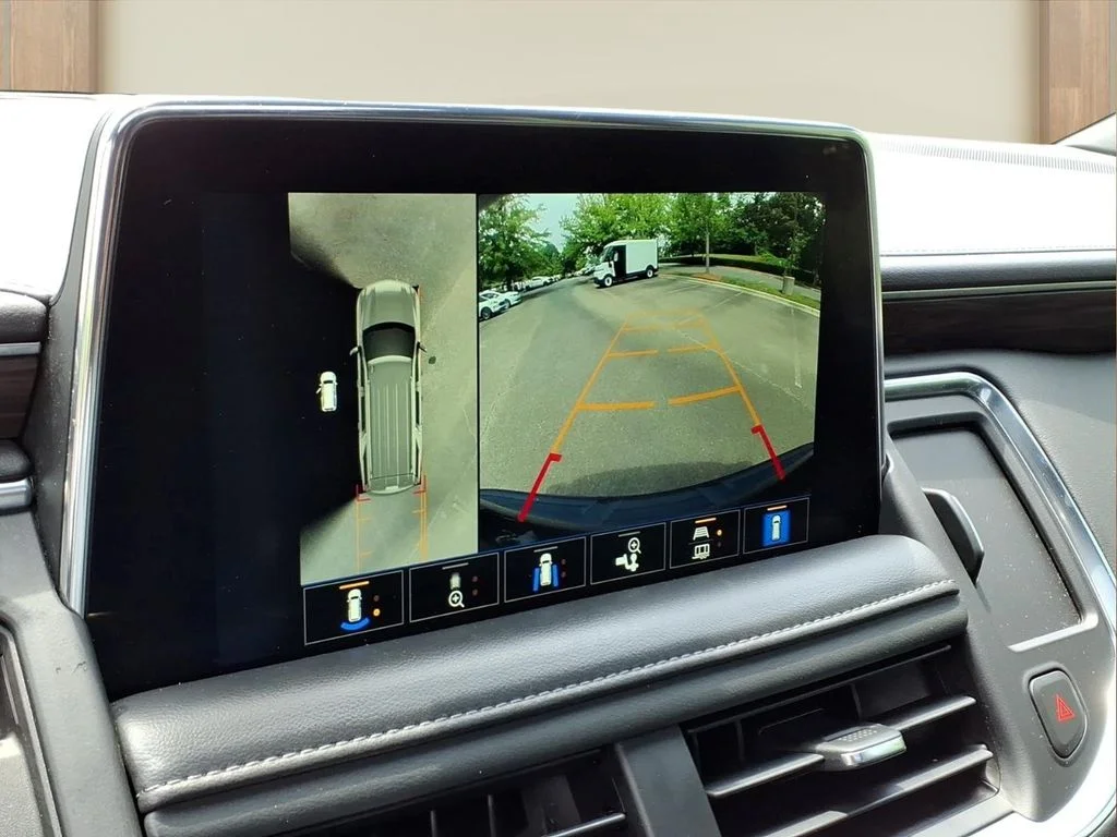 Used 2022 Gray Chevrolet LT image 4