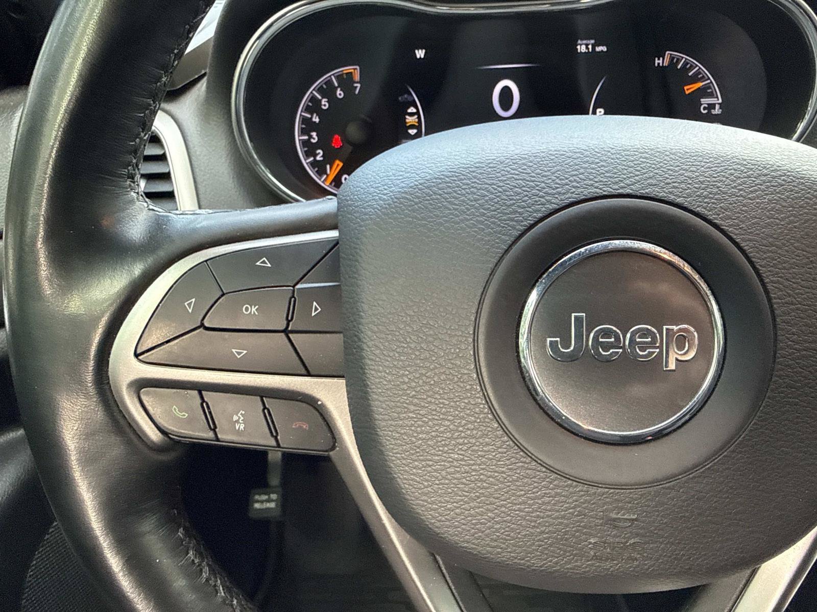 Used 2021 Bright White Clea Jeep Laredo E image 14