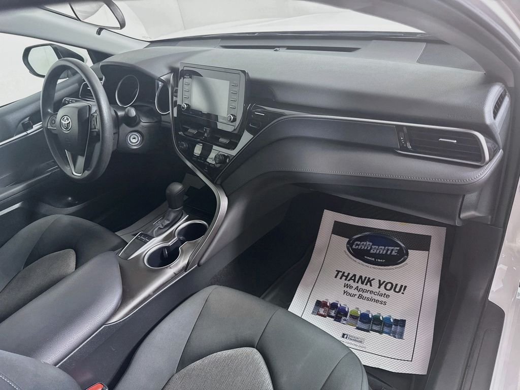 Used 2024 Ice Cap Toyota LE image 27