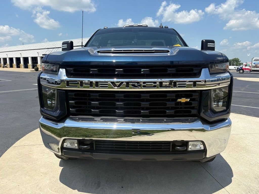 Used 2022 Northsky Blue Metallic Chevrolet LT image 2
