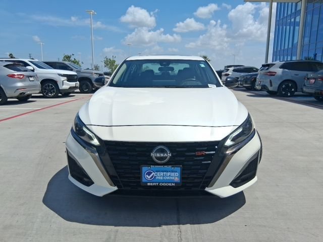 Certified Used 2024 White Nissan 2.0 SR image 2