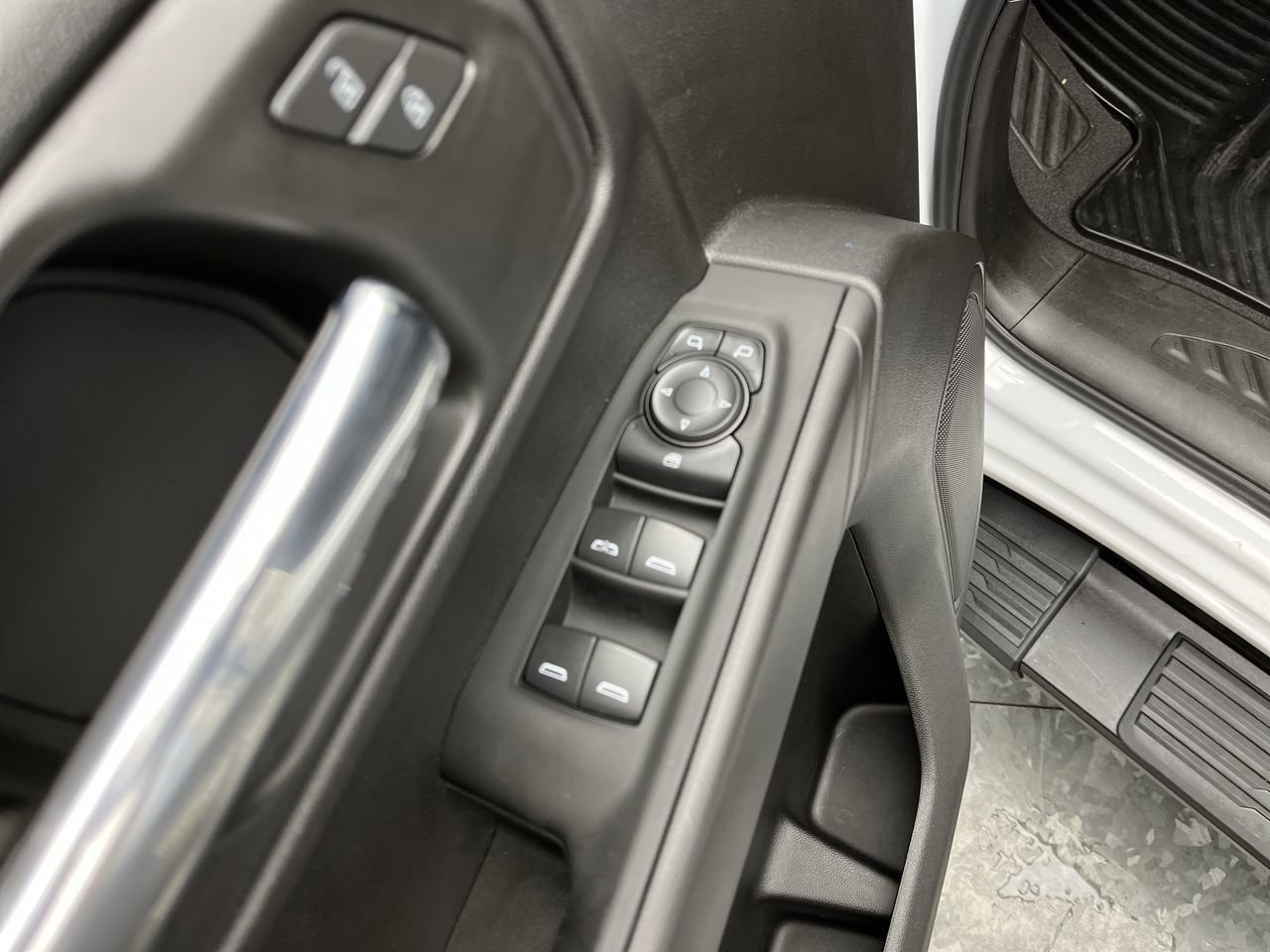 2026 Chevrolet Silverado 1500 Custom Trail Boss - Photo 8