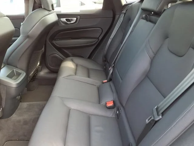 2024 Volvo XC60 Plus - Photo 13