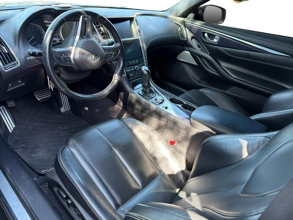 Used 2017 Graphite Shadow INFINITI Red Sport 400 image 6