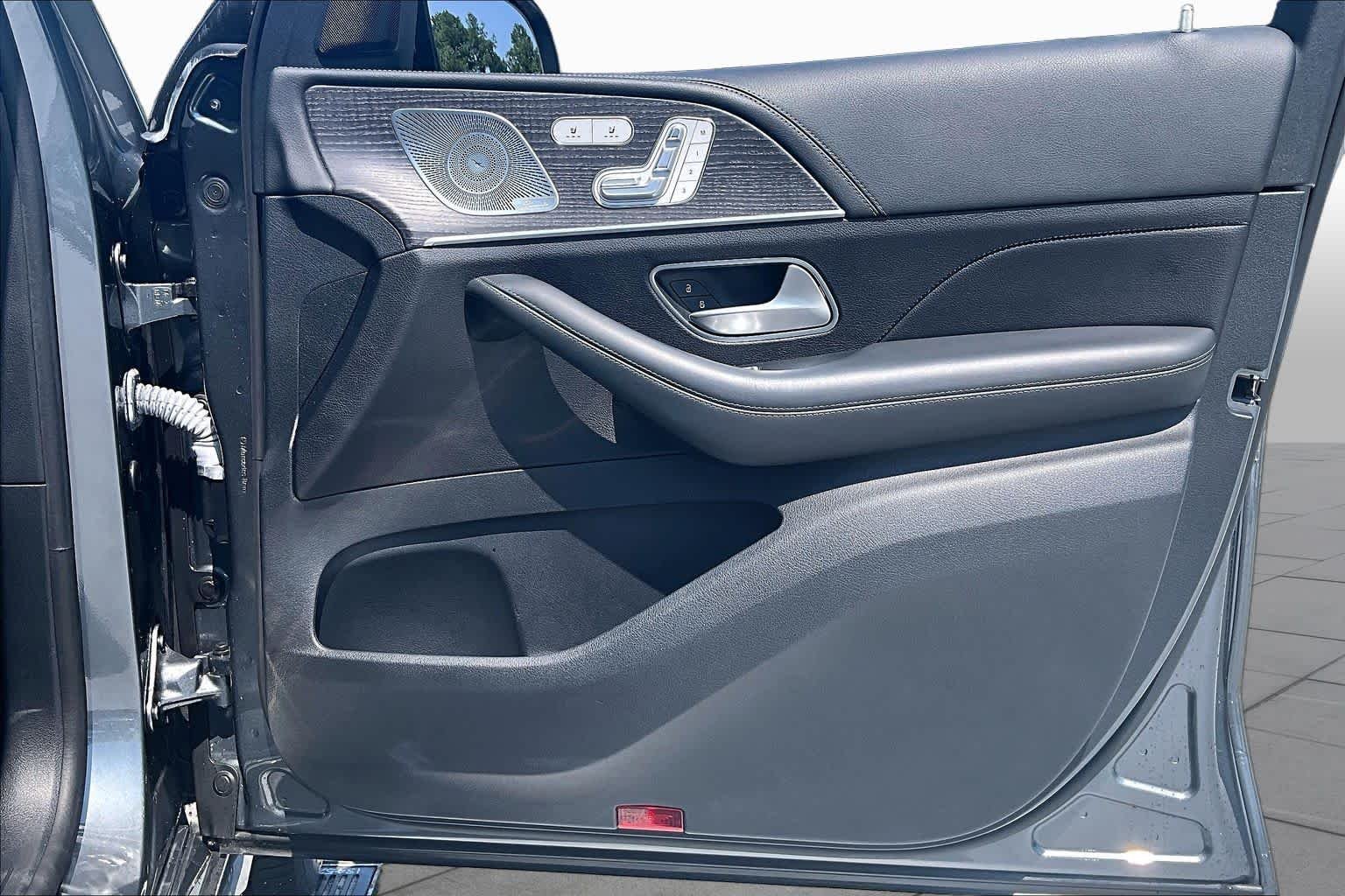 Used 2023 Selenite Grey Metallic Mercedes-Benz AMG® GLE 53 image 23