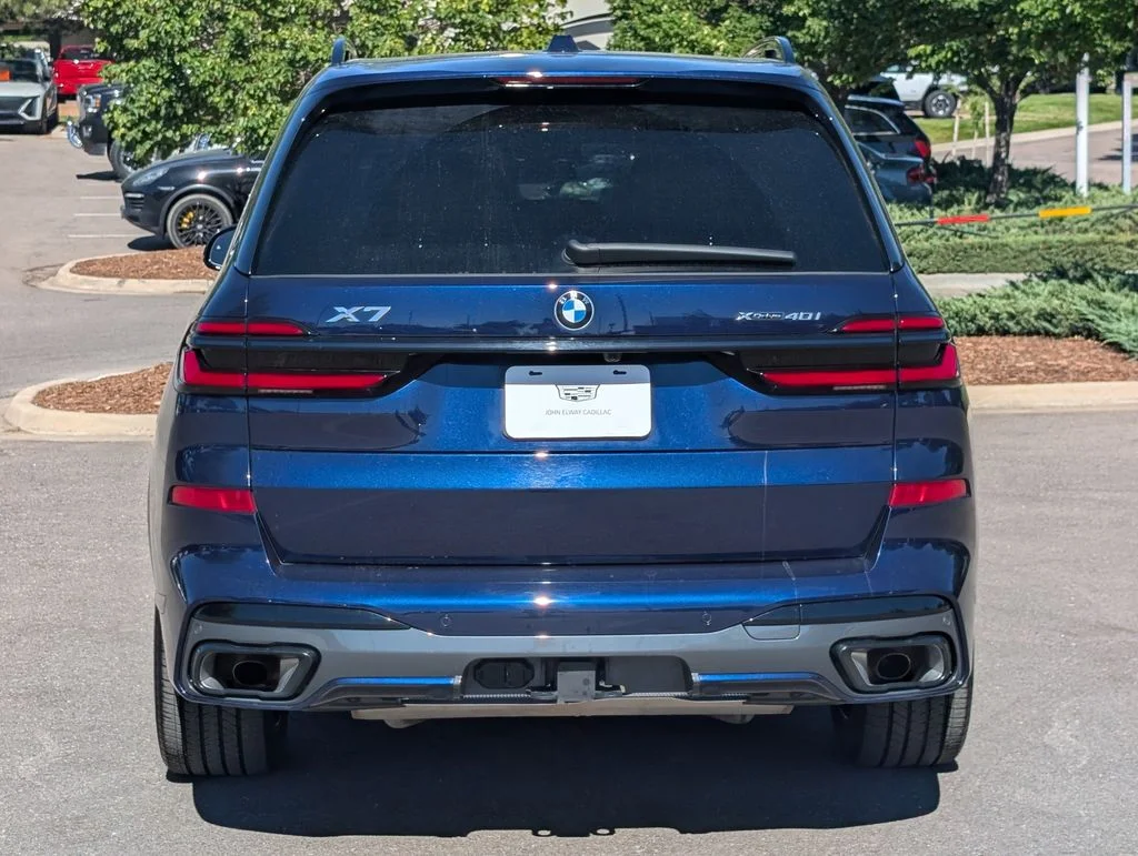 Used 2025 Blue BMW xDrive40i image 5