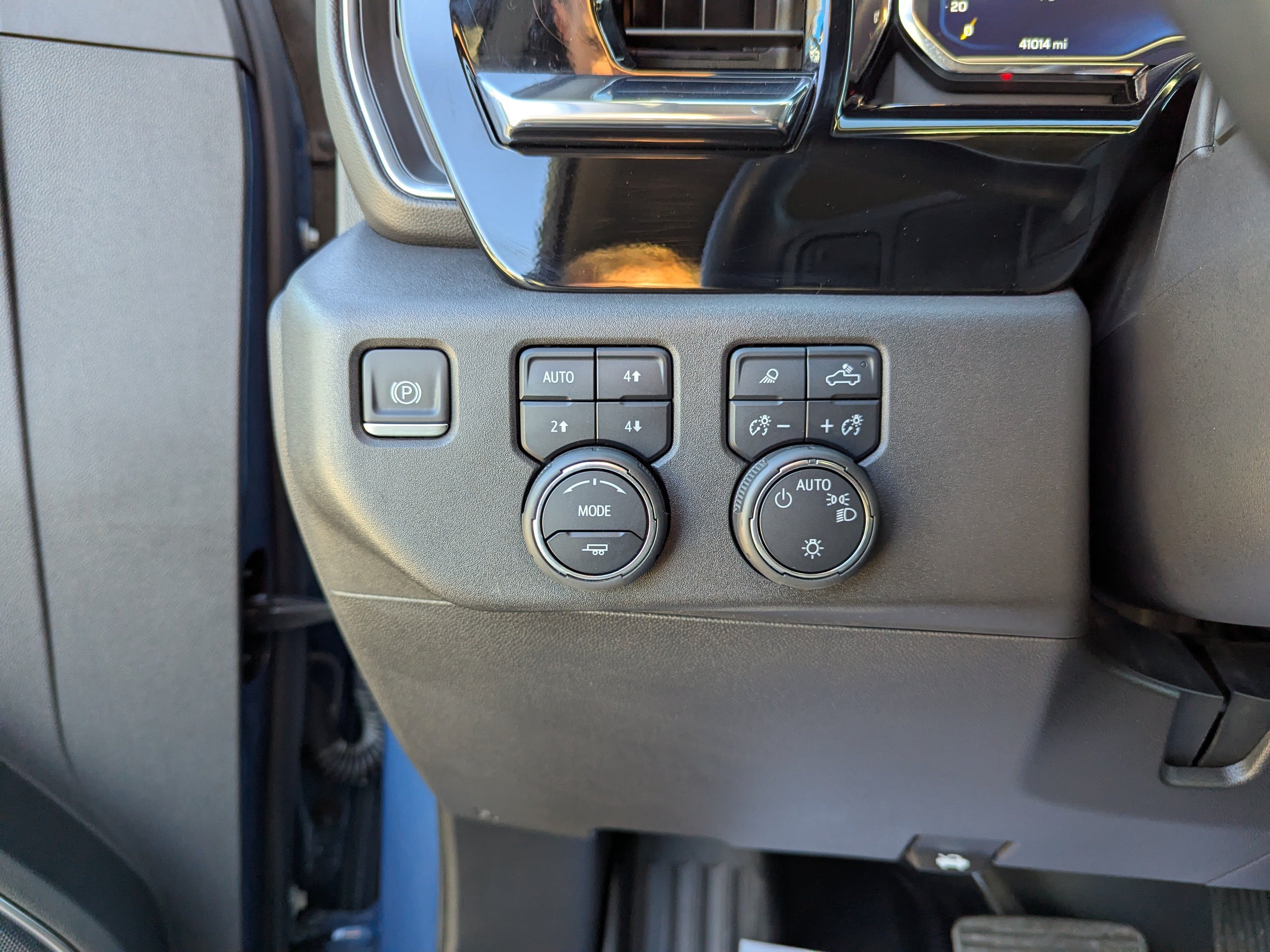 2024 Chevrolet Silverado 1500 LT - Photo 13