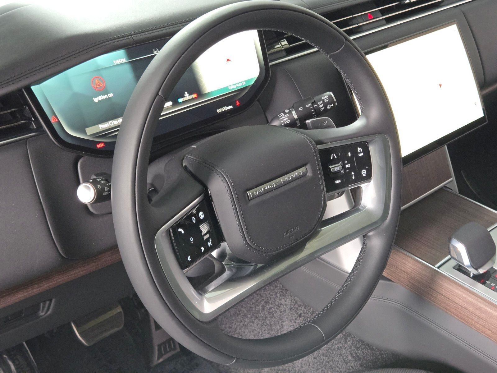 New 2026 Fuji White Land Rover SE image 23