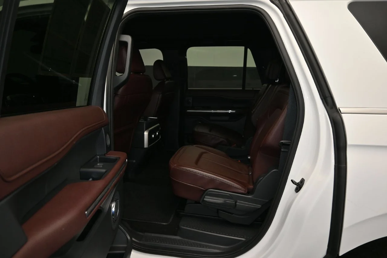 Used 2023 Oxford White Ford Limited image 21