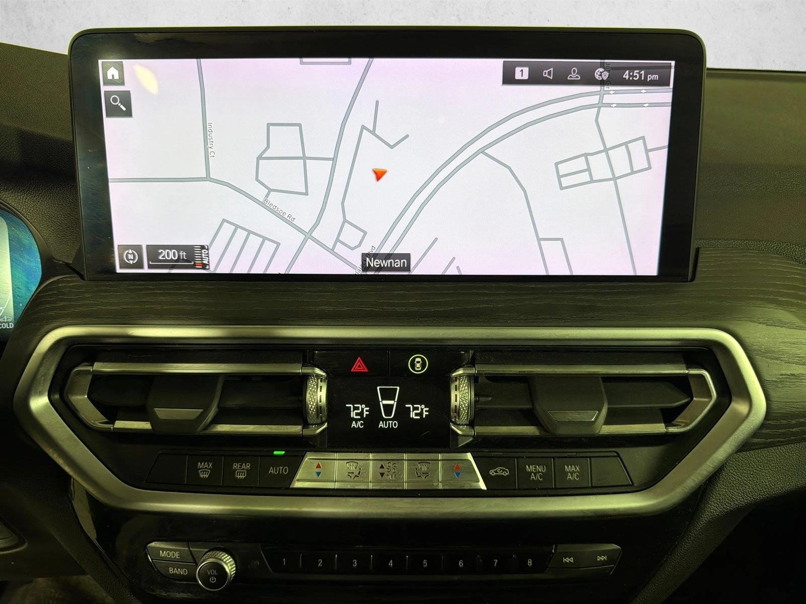 Used 2022 Alpine White BMW sDrive30i image 3