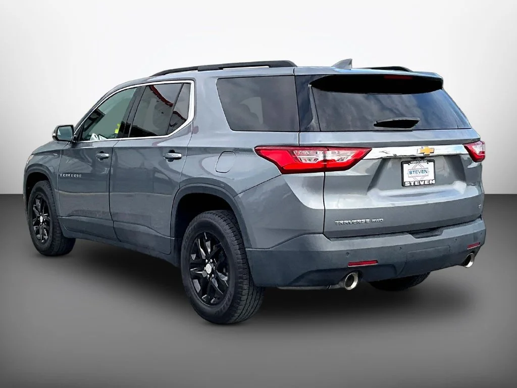 Used 2020 Gray Chevrolet LT image 4