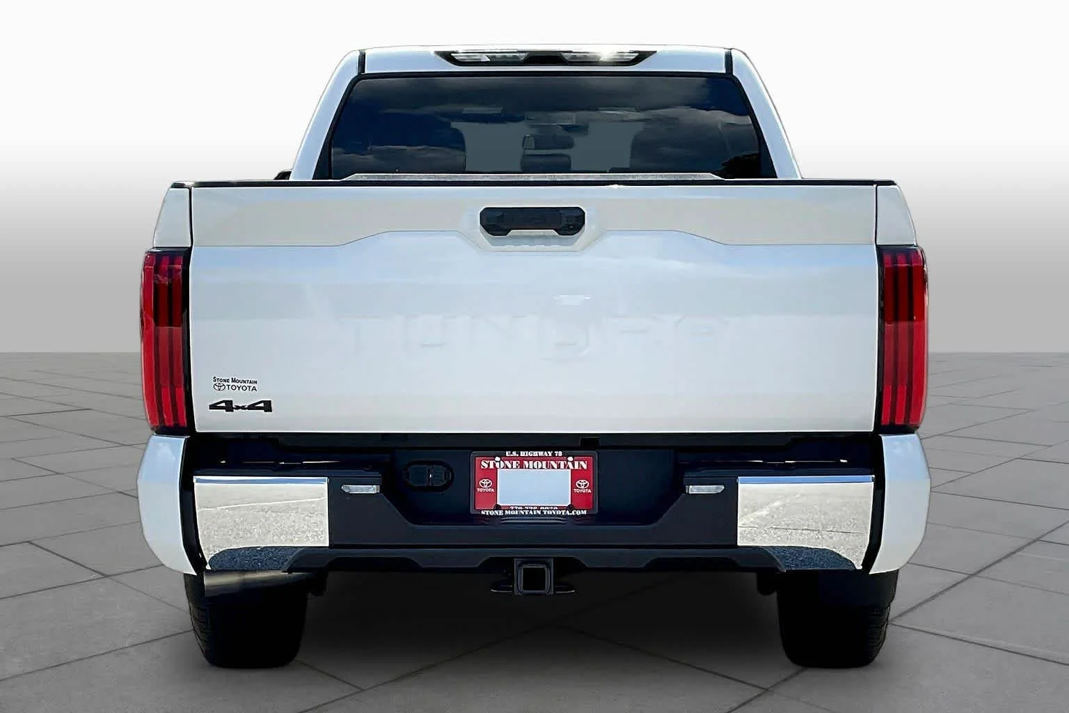 New 2026 Ice Cap Toyota SR5 image 4