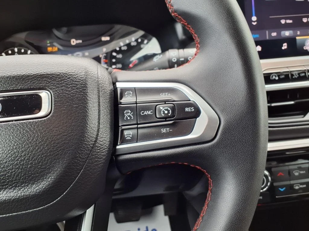 2025 Jeep Compass Trailhawk - Photo 14