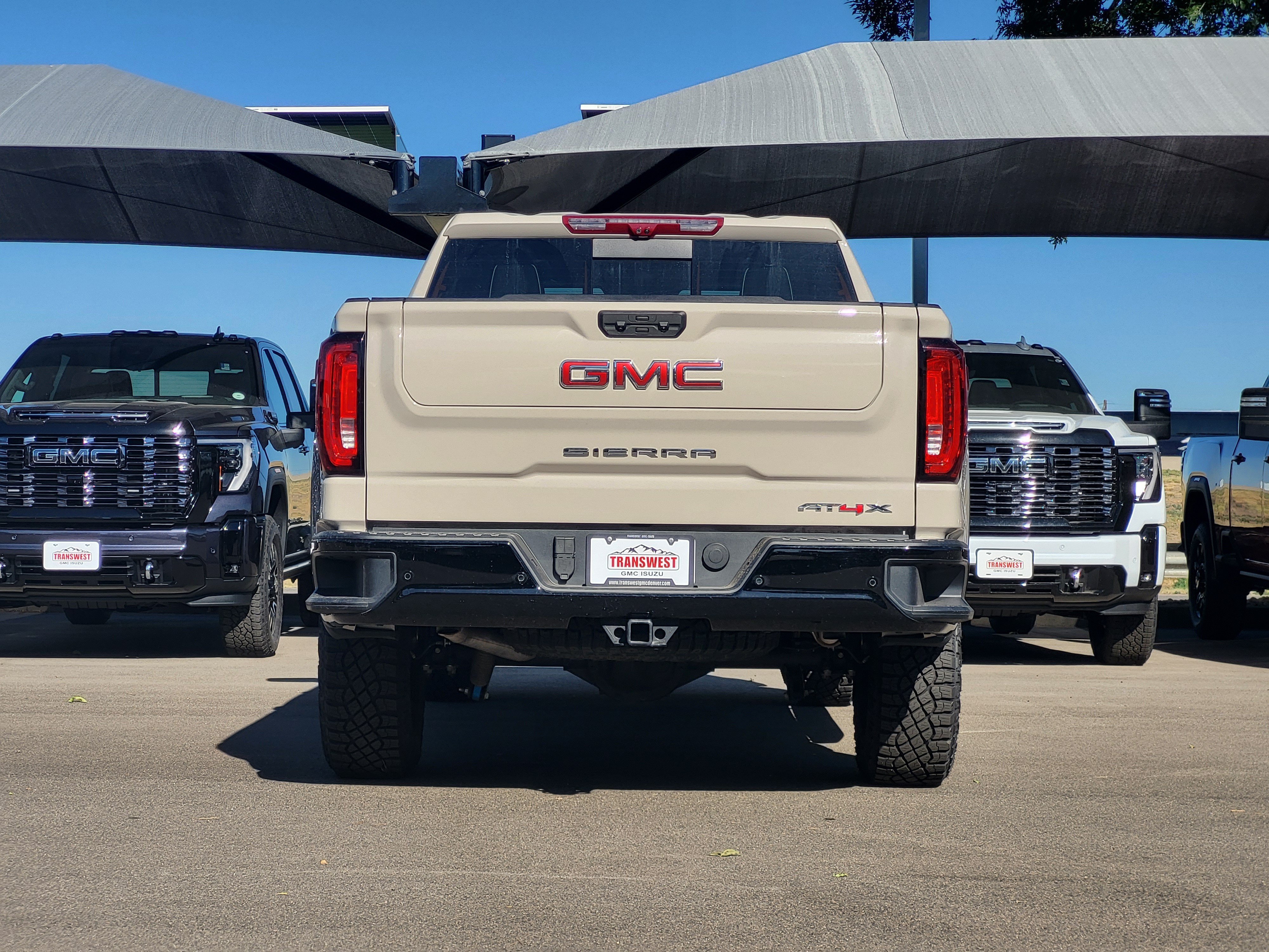 2026 GMC Sierra 1500 AT4X - Photo 6