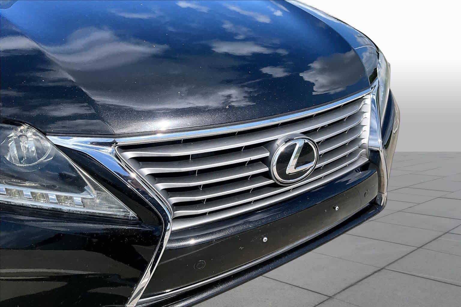Used 2015 Stargazer Black Lexus  image 29