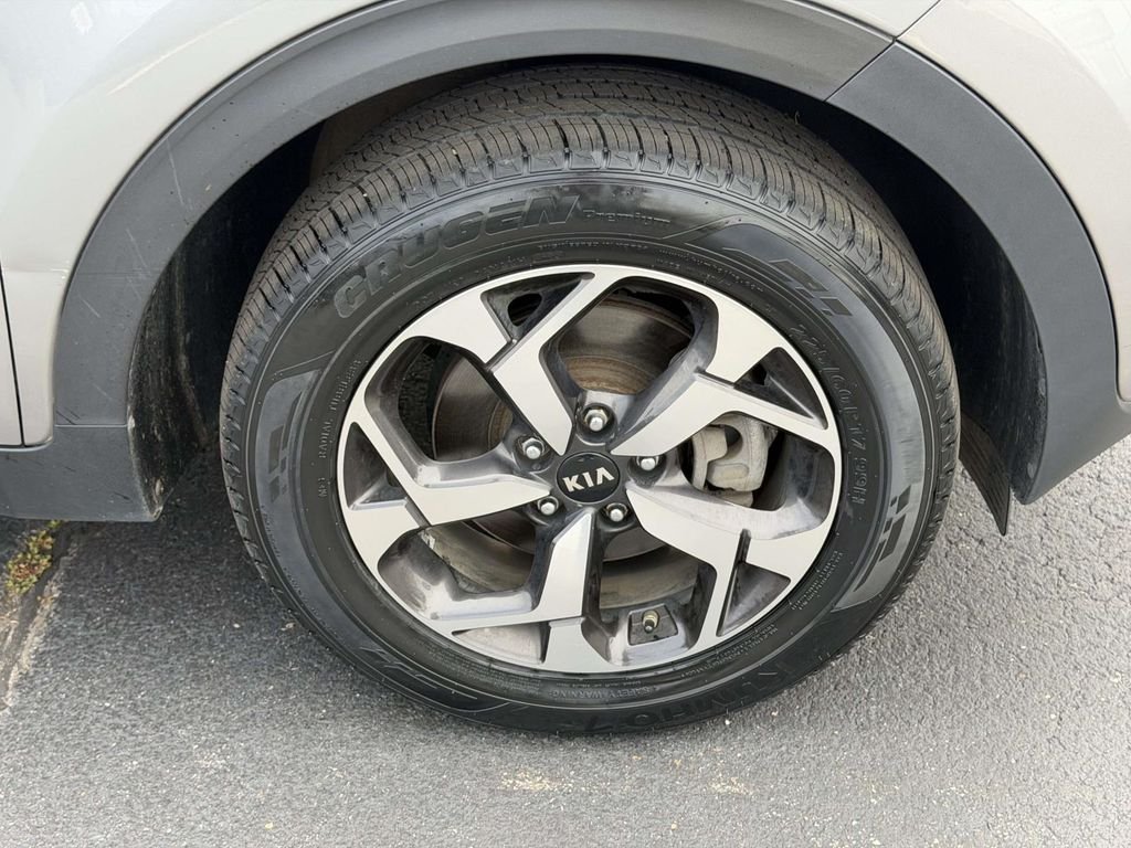 Used 2020 Gray Kia LX image 9