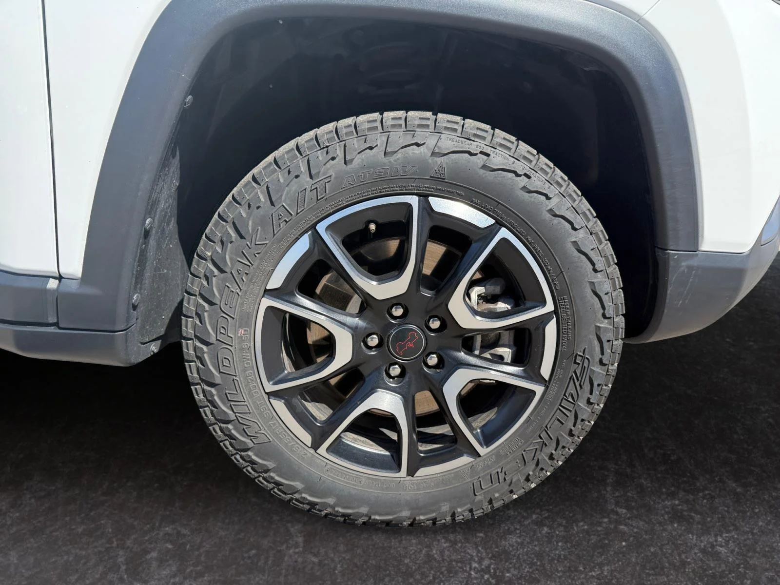 Used 2025 Bright White Clearcoat Jeep Trailhawk image 28