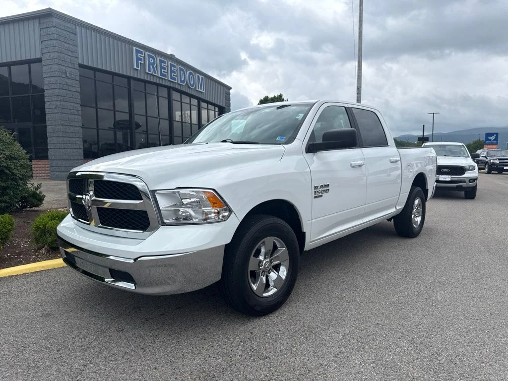 2021 RAM 1500 Classic SLT 4x4 Crew Cab 5'7's photo