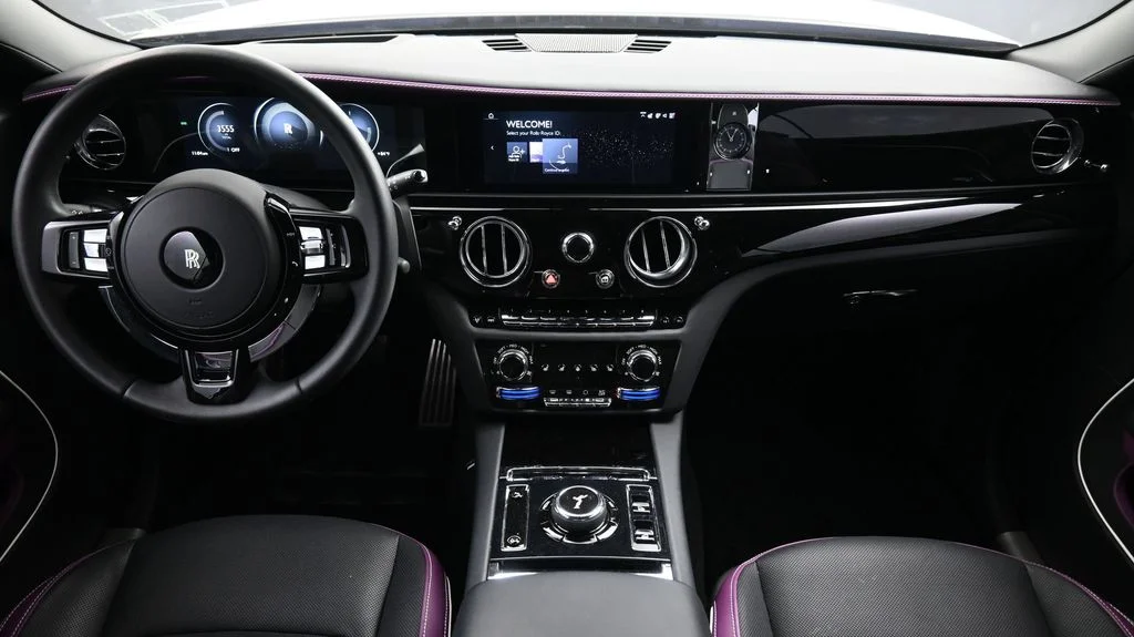 Used 2025 Black Rolls-Royce  image 4