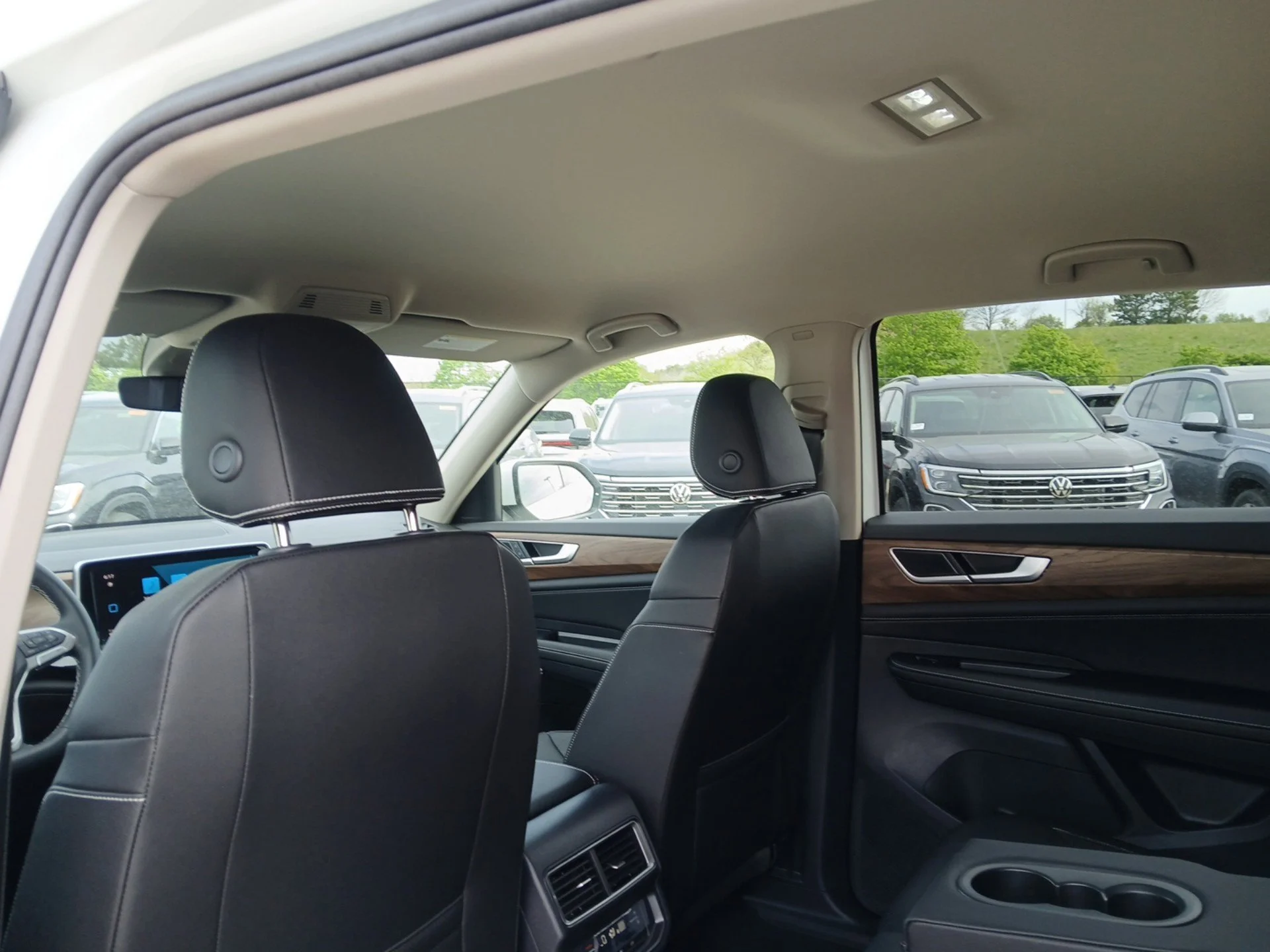 New 2026 Opal White Pearl Volkswagen 2.0T SE image 21