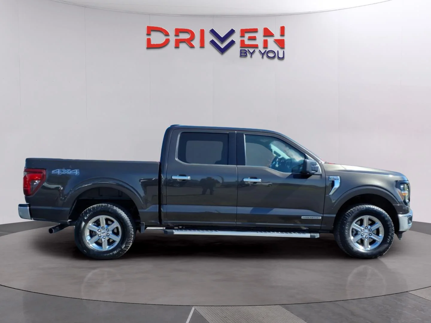 Used 2024 Darkened Bronze Metallic Brown Ford XLT image 8