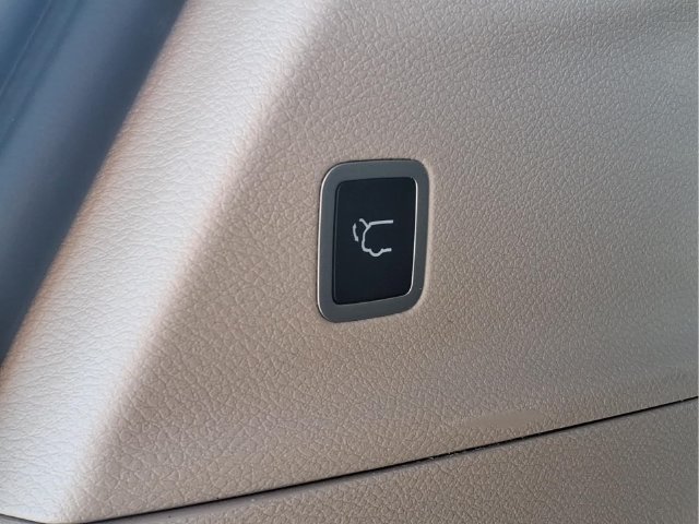 Used 2024  Chrysler Touring L image 20