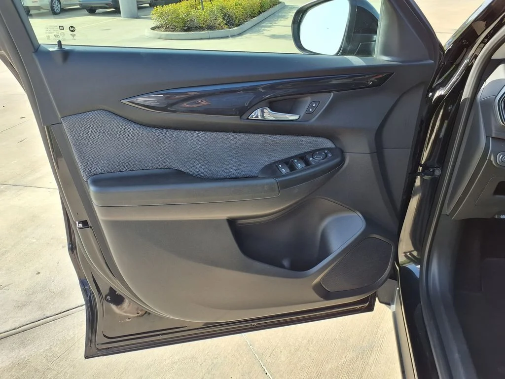 Used 2025 Black Chevrolet LT image 13