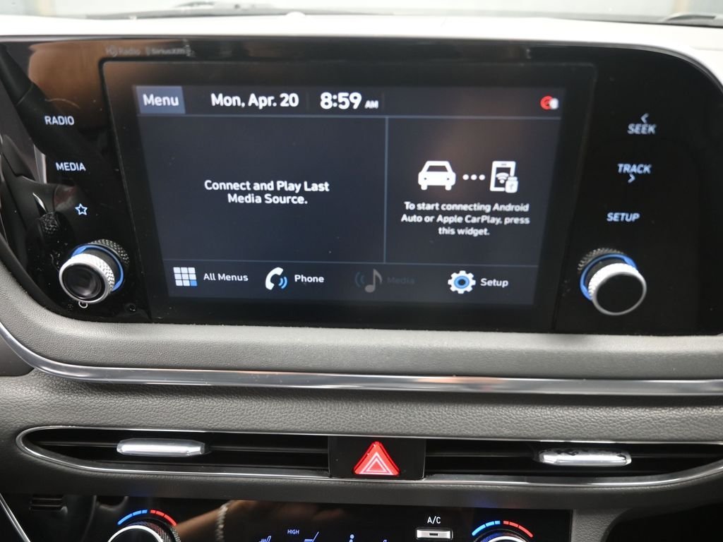 Used 2021 Gray Hyundai SEL Plus image 6