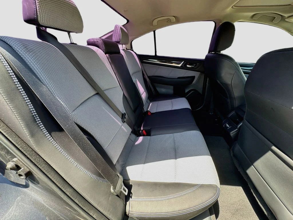 Used 2018 Gray Subaru 2.5i image 33