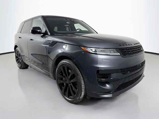 New 2026 Carpathian Grey Land Rover Dynamic SE image 3