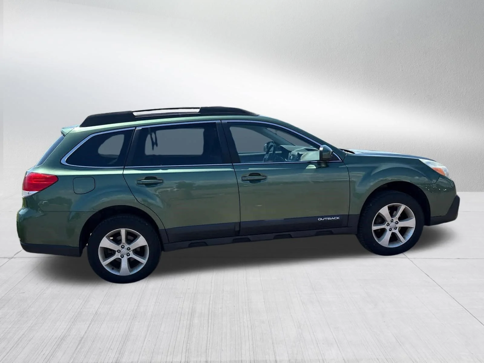 Used 2013 Cypress Green Pearl Subaru 2.5i Premium image 9