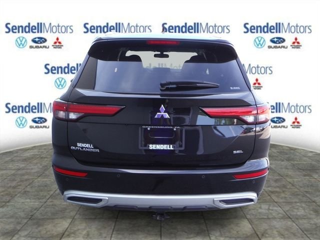 Used 2022 Black Mitsubishi SEL image 7