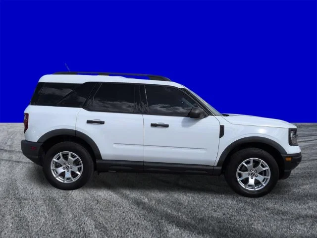 Certified Used 2022 Oxford White Ford Base image 3
