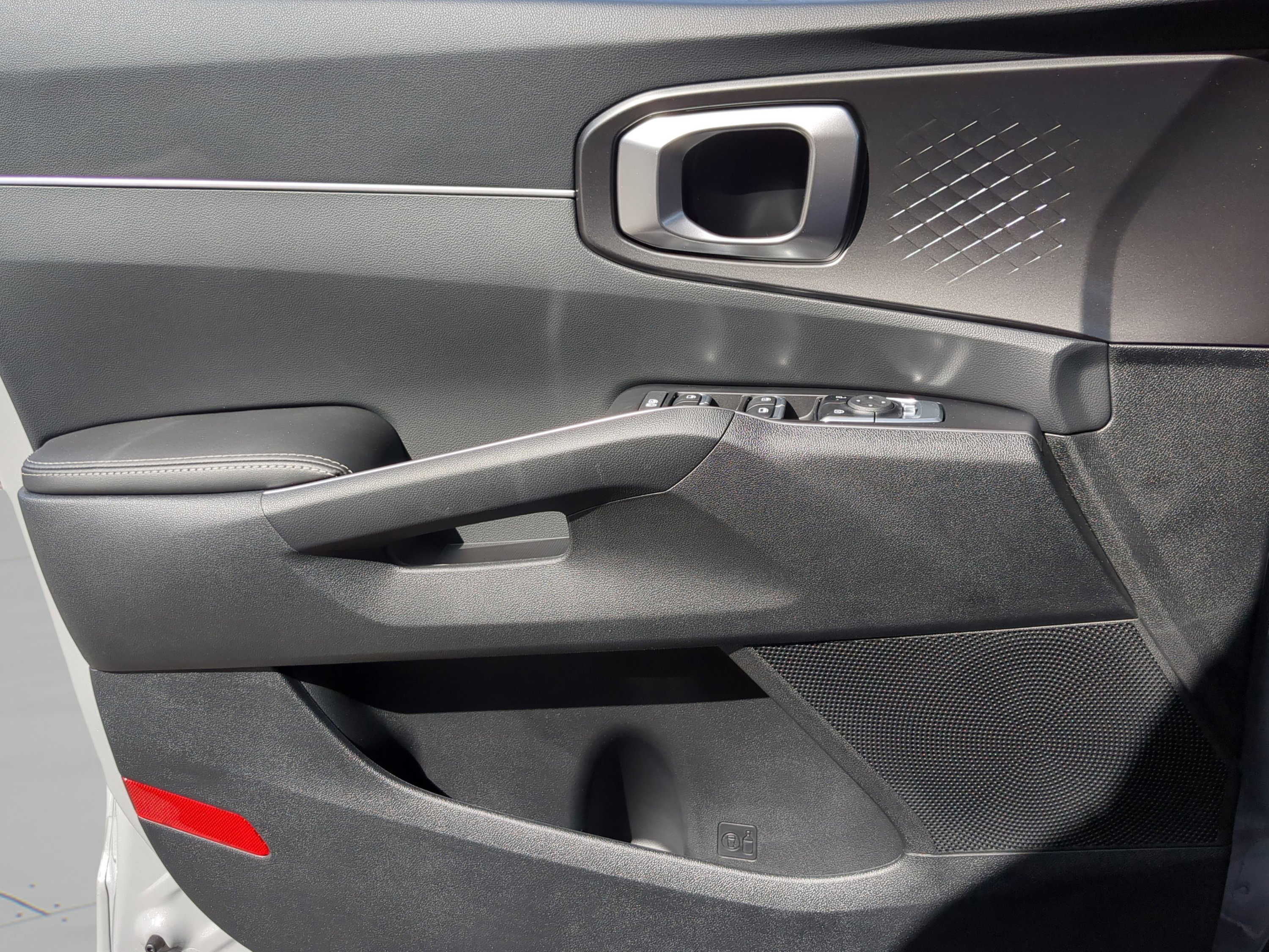 New 2026 Wolf Gray Kia S image 15