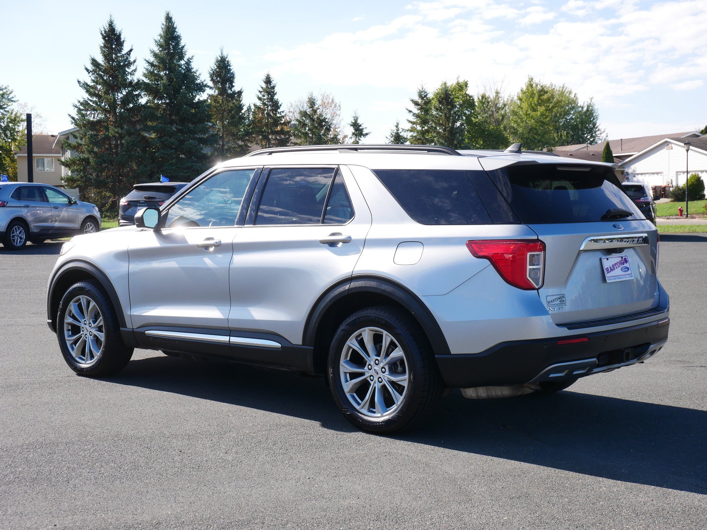 Used 2021 Iconic Silver Metallic Ford XLT image 3