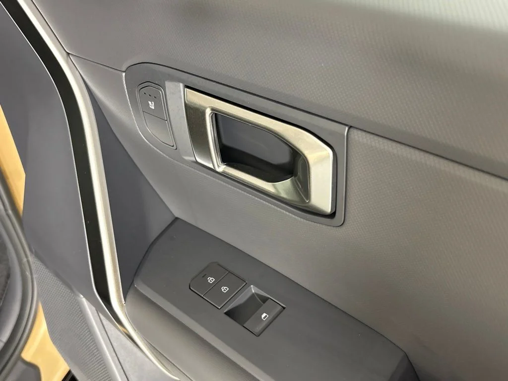 New 2027 Brown Kia X-Line S image 16