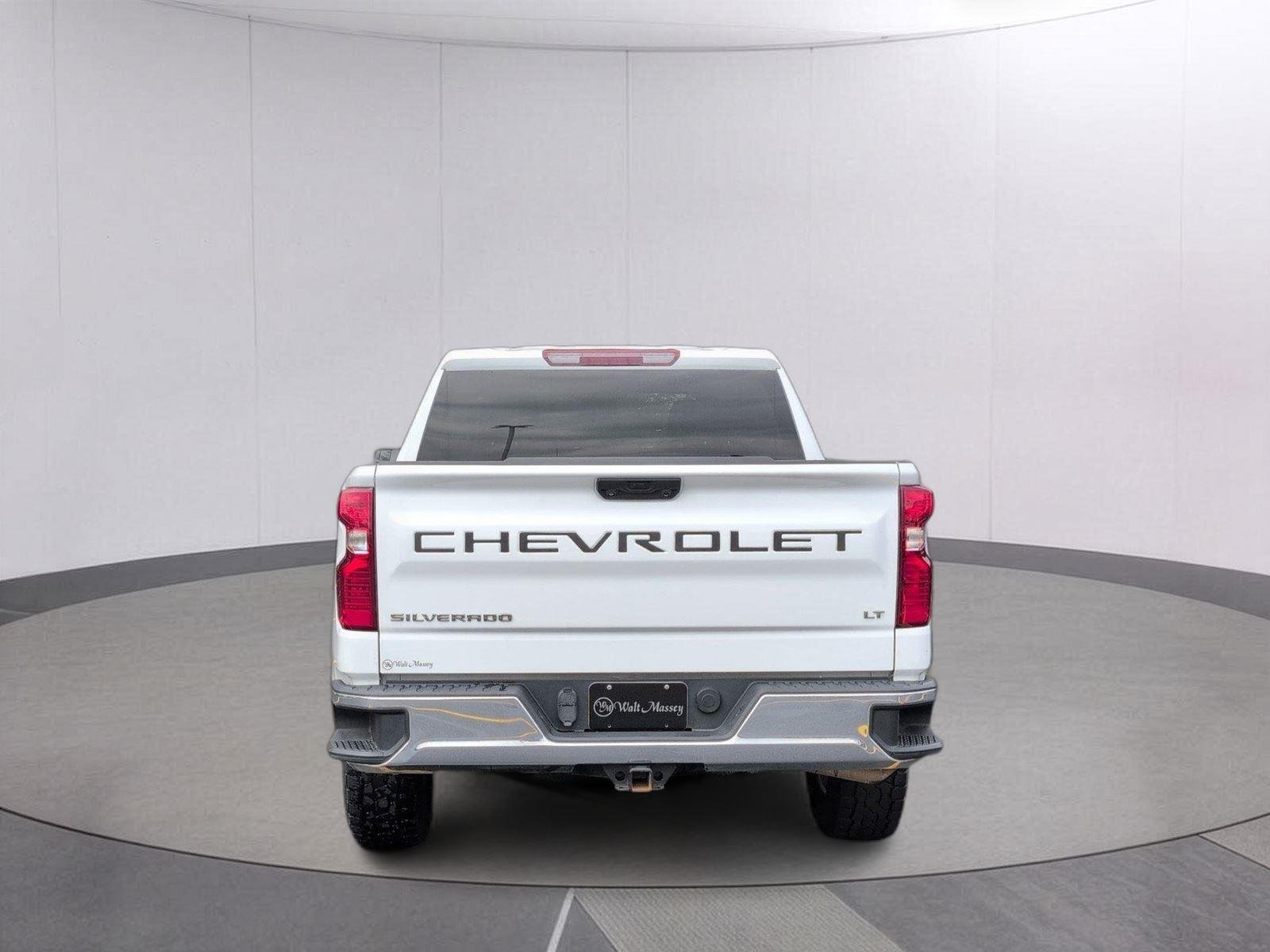 Used 2022 Summit White Chevrolet LT image 4