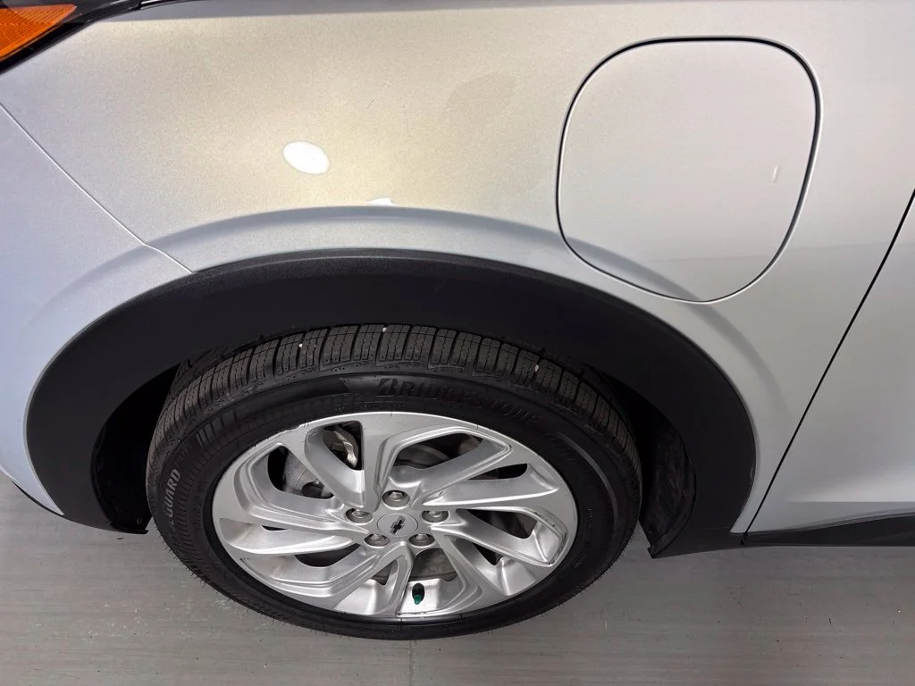 Used 2023 Silver Chevrolet LT image 13