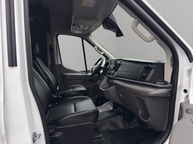 Used 2024 White Ford  image 17