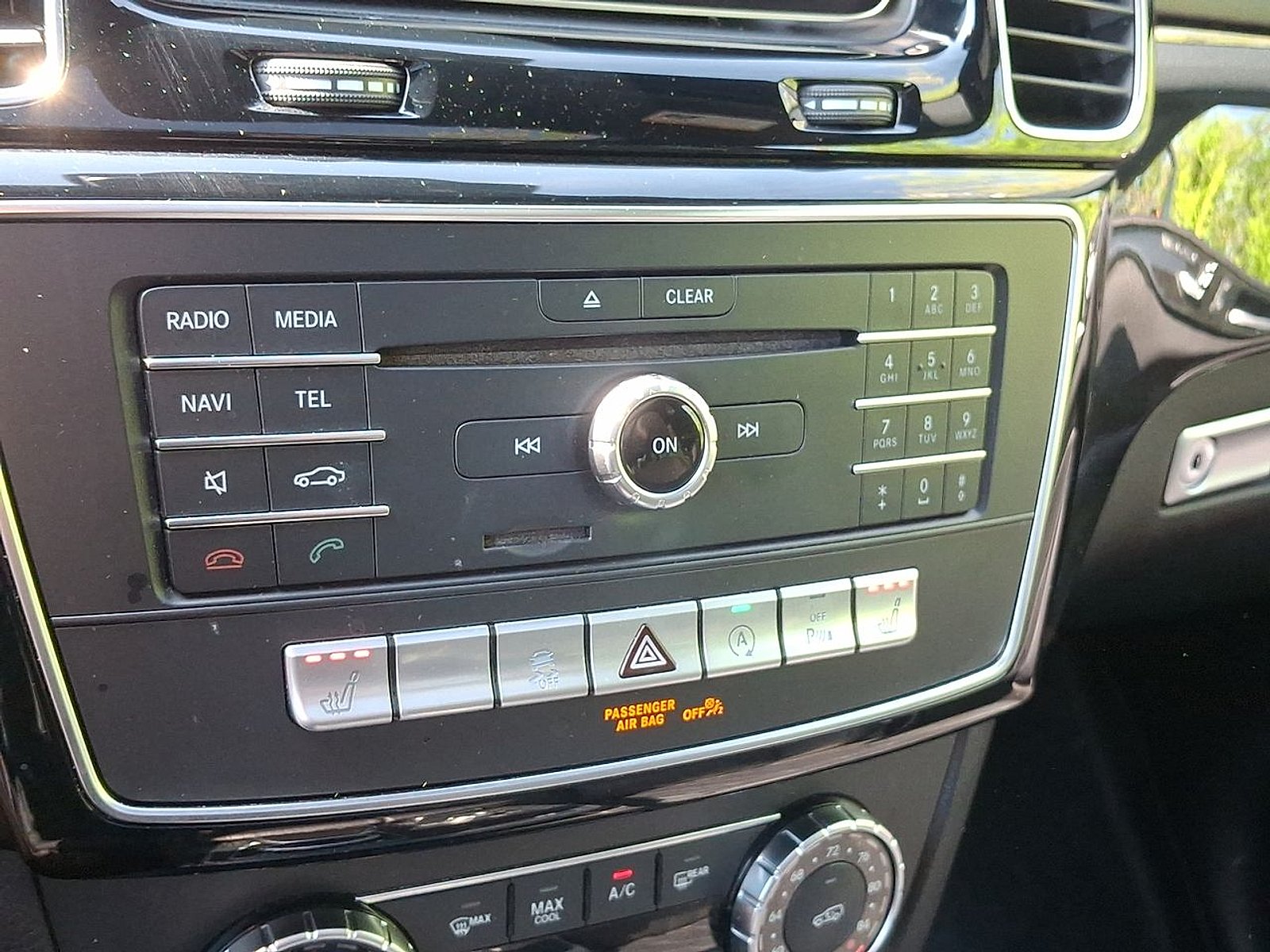 Used 2019 Iridium Silver Metallic - 775 Mercedes-Benz 4MATIC® image 25