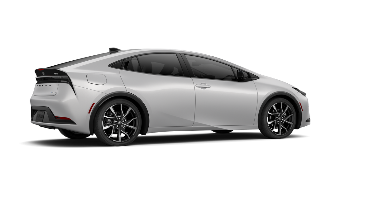 New 2027 Cutting Edge Toyota XSE Premium image 11