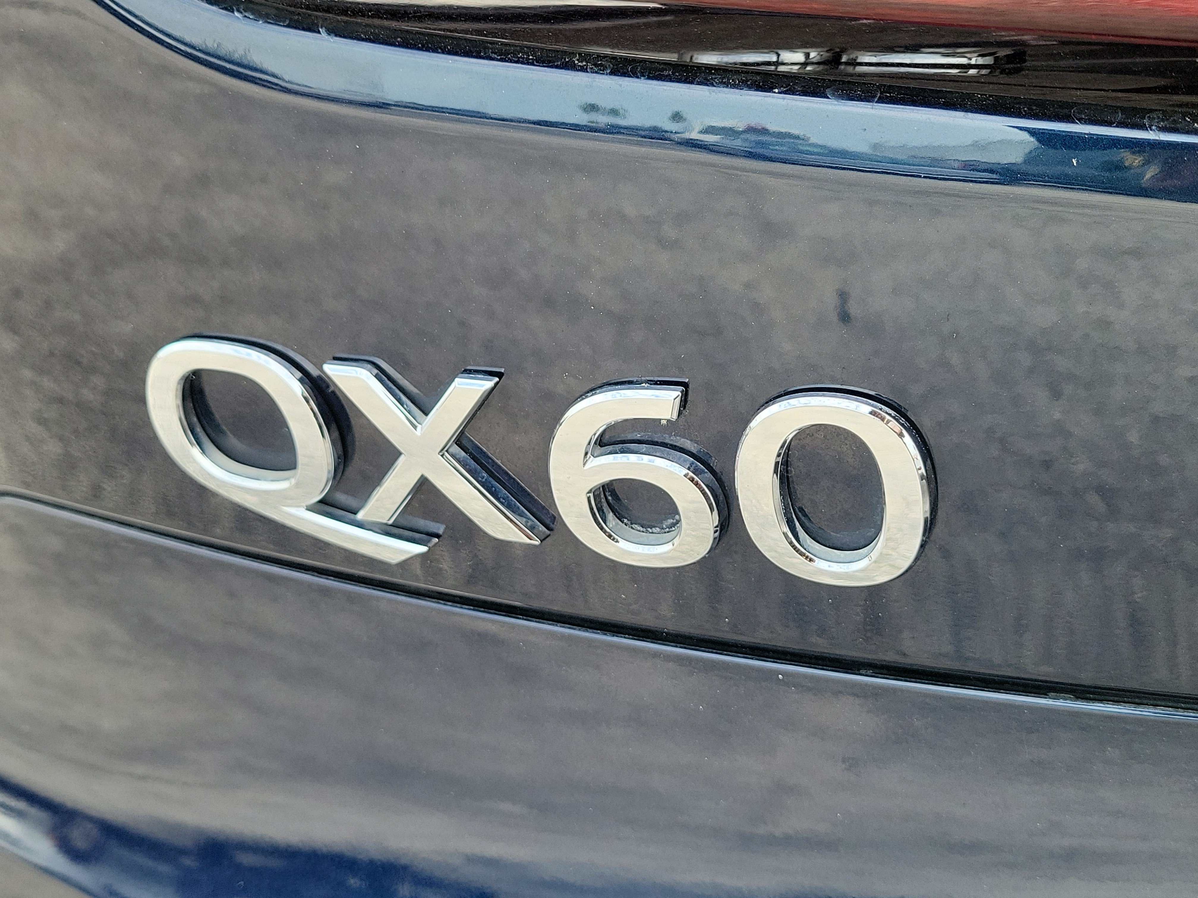 Used 2020 Hermosa Blue INFINITI LUXE image 7