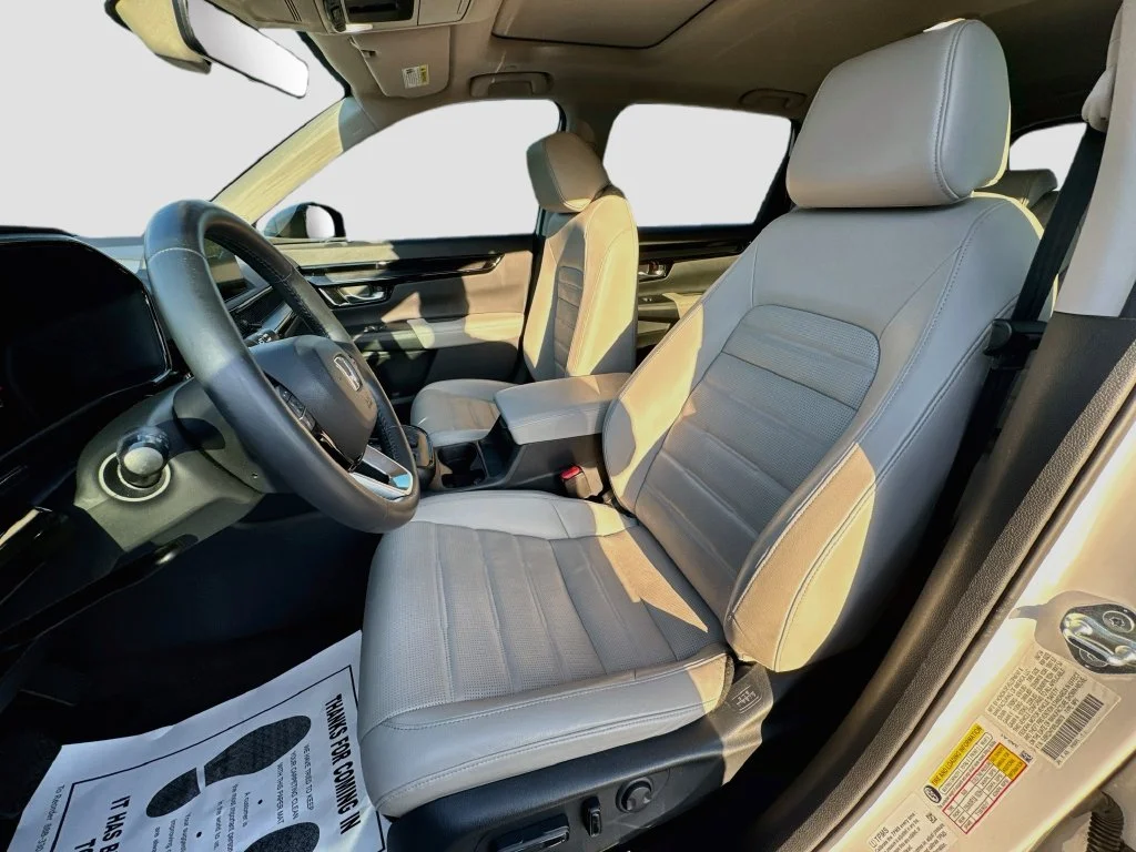 Used 2024 White Honda EX-L image 24