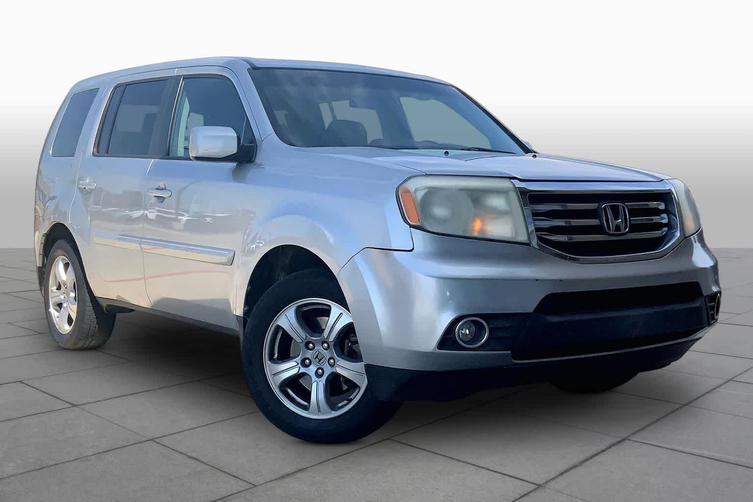 Used 2013 Alabaster Silver Metallic Honda EX-L image 2
