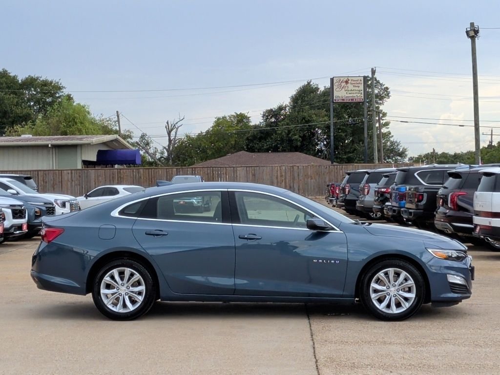 Used 2025 Blue Chevrolet LT image 9