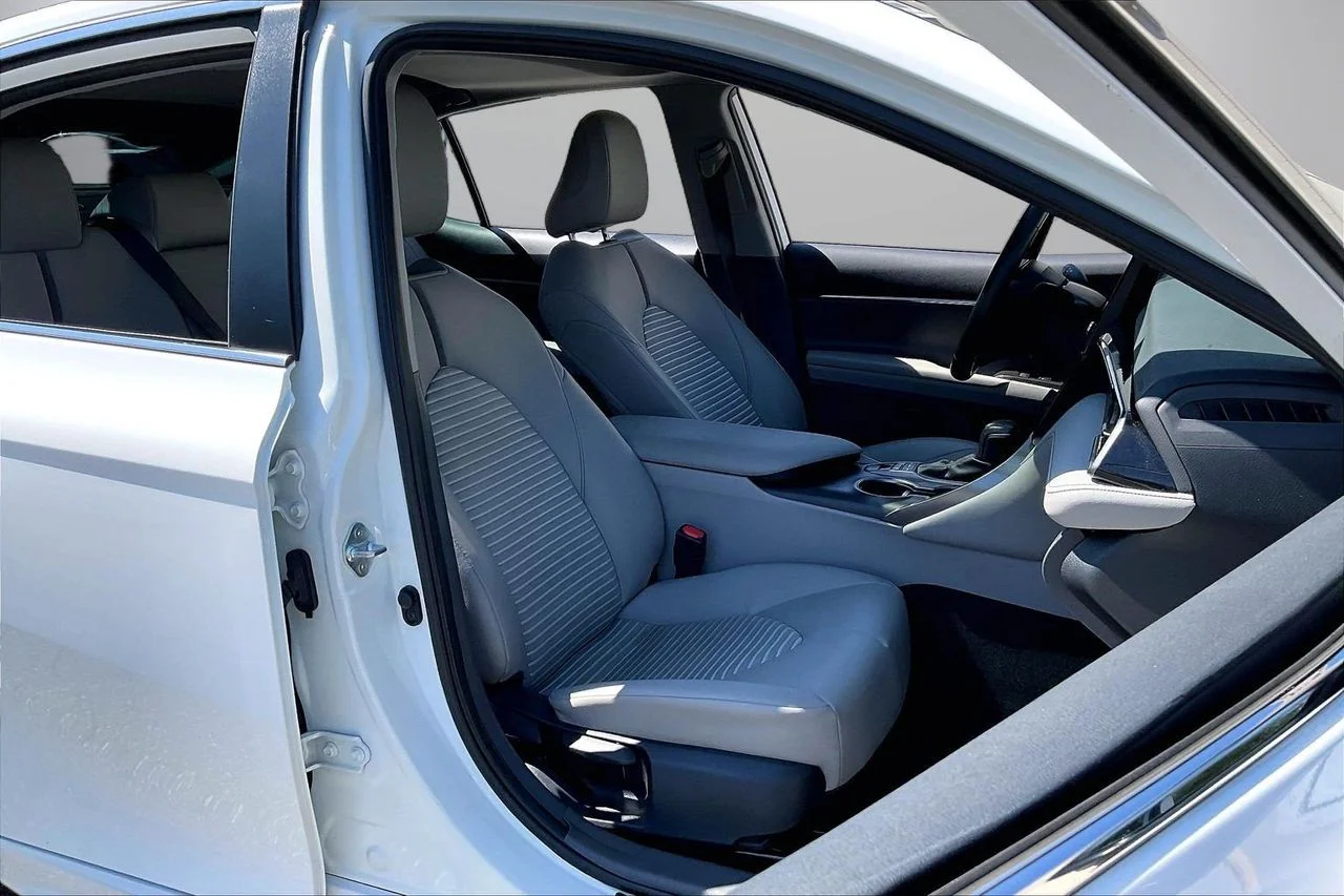 Used 2024 White Toyota SE image 23
