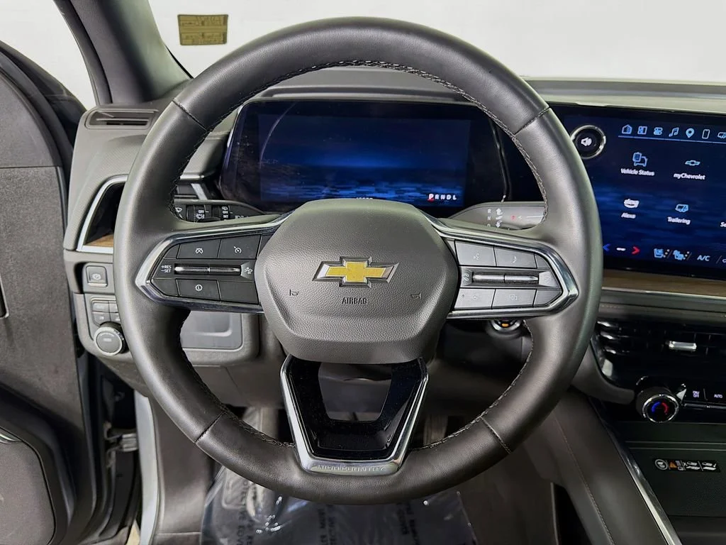 Used 2025 Sterling Gray Metallic Chevrolet High Country image 13
